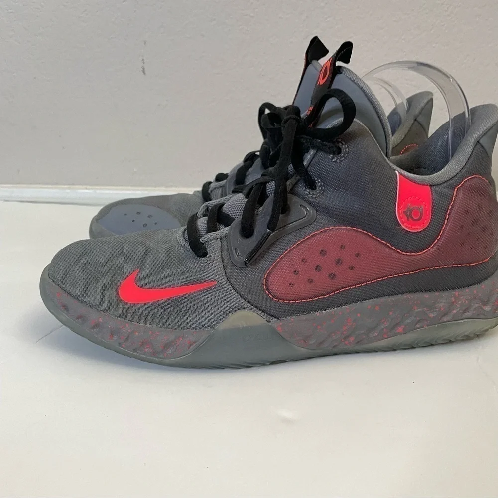 Nike KD Trey 5 VII AT5685-002 Basketball Gray Red Hi Top Sneakers Shoes Size 6Y
